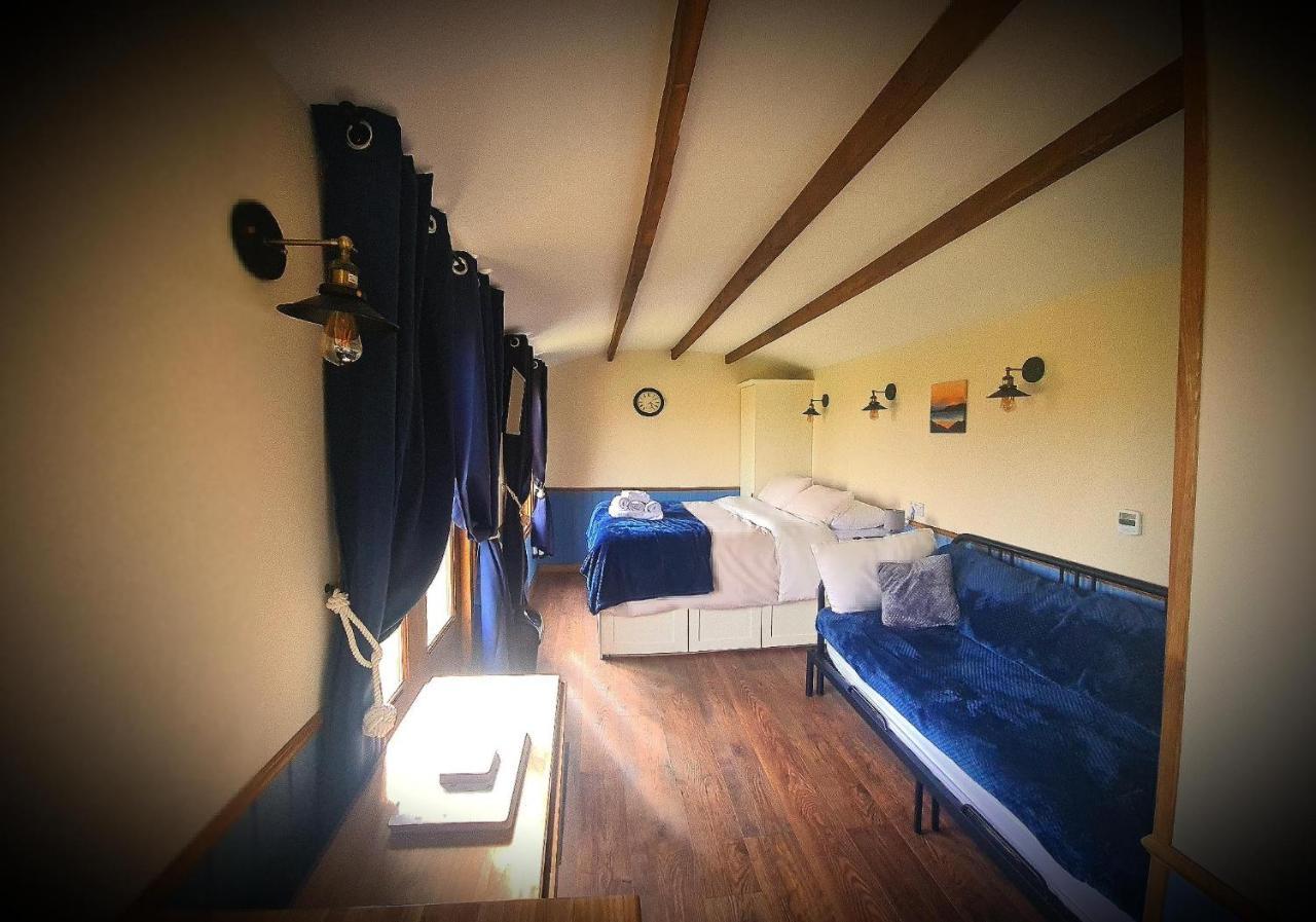 Vila Boyce Fen Farm Retreat Glamping & Fishery Wisbech Exteriér fotografie
